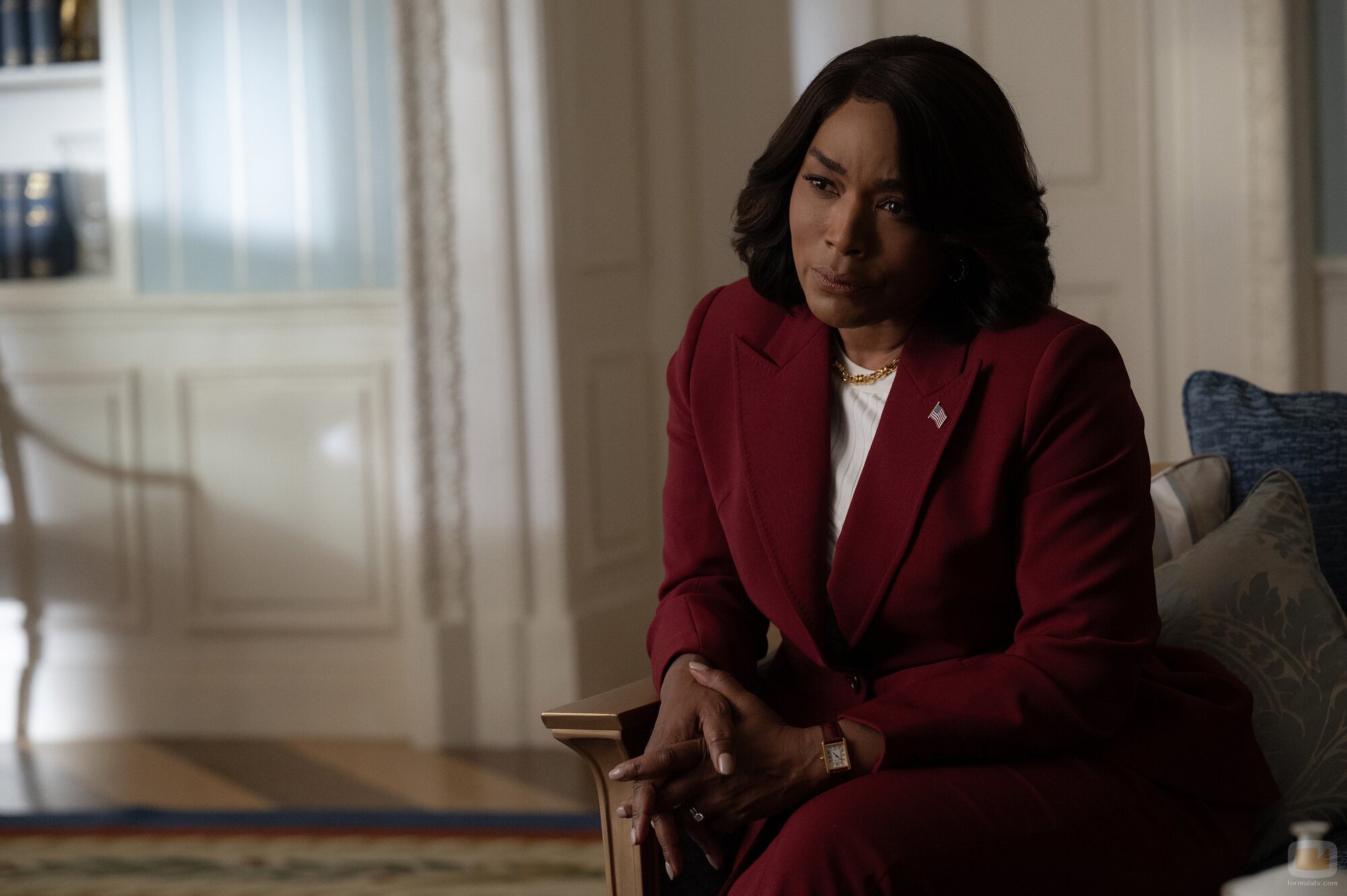 Angela Bassett en 1x01 titulado 'Episodio 1' de 'Día cero'
