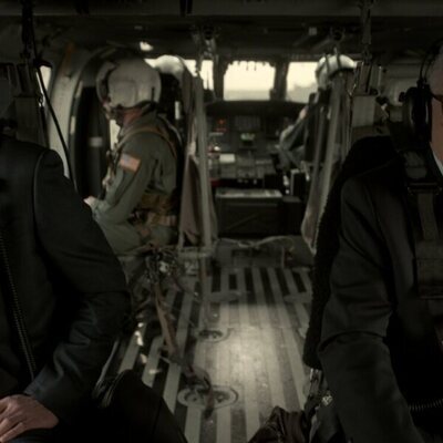 Robert De Niro y Jesse Plemons en el 1x02 de 'Día cero'