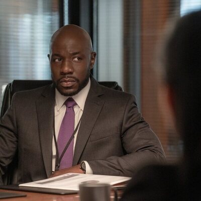 McKinley Belcher III en 1x02 'Episodio 2' de 'Día cero'