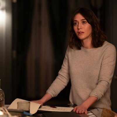 Lizzy Caplan en 'Episodio 4' de 'Día cero'