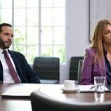 Kaitlin Olson y Daniel Sunjata en 'Resaca' de 'High Potential'