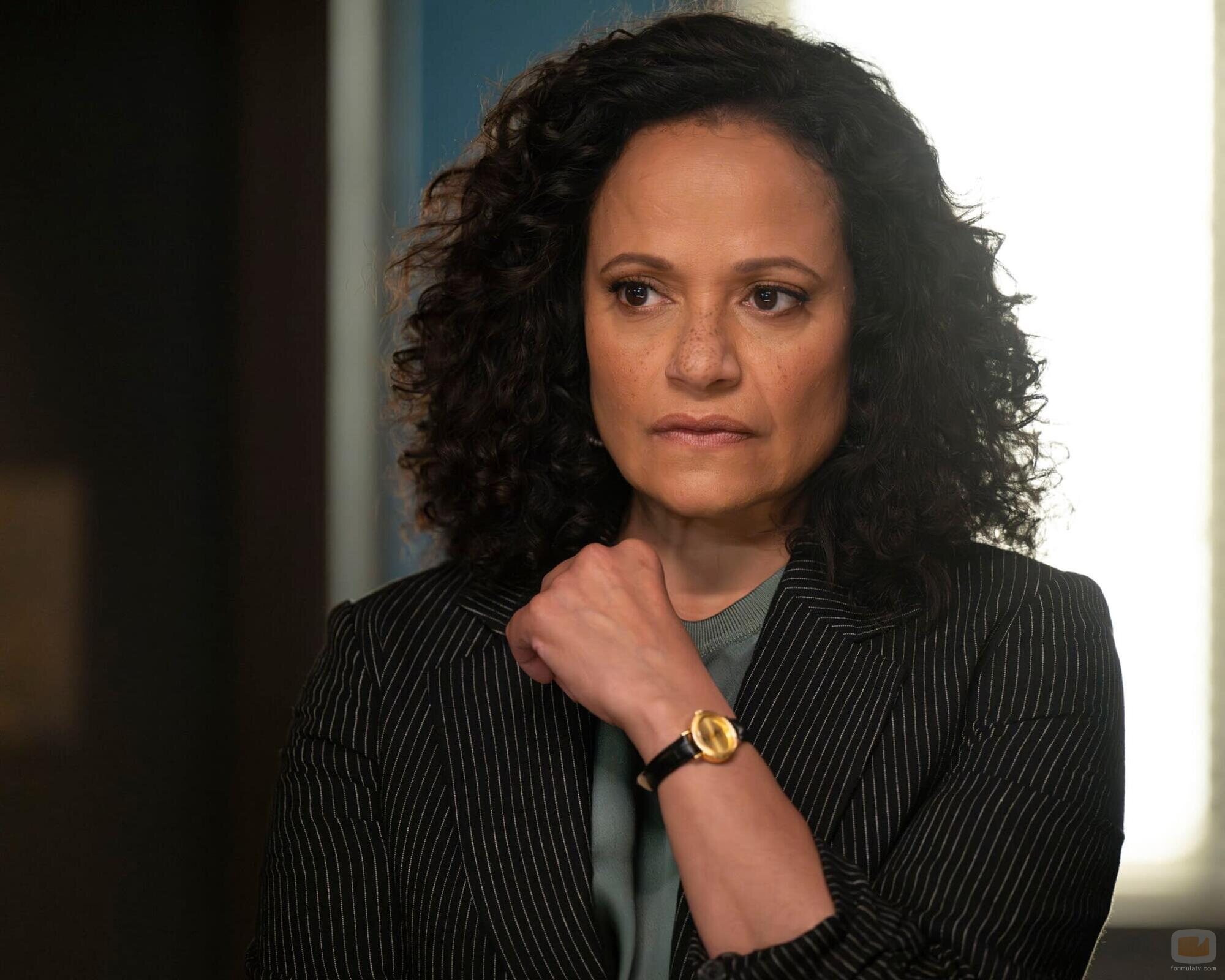 Judy Reyes en 1x06 'Resaca' de 'High Potential'