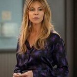 Foto de Kaitlin Olson en el 1x06 de 'High Potential'