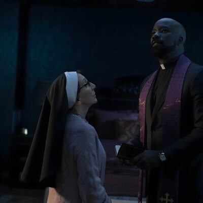 Mike Colter y Andrea Martin en 4x07 titulado 'Cómo vender una herida' de 'Evil'