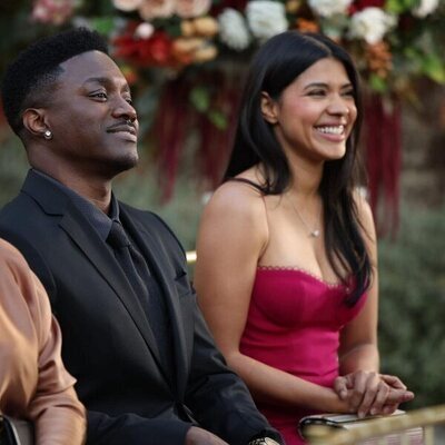 Angel Parker y Tru Valentino en 'El martillo' de 'The Rookie'