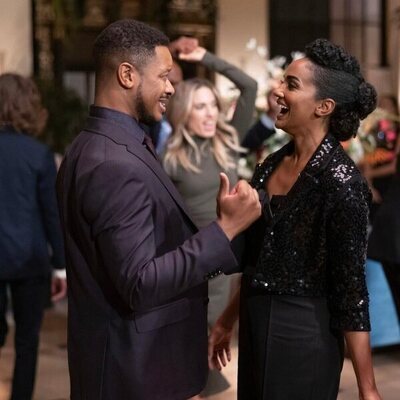 Arjay Smith y Mekia Cox en el 6x02 de 'The Rookie'