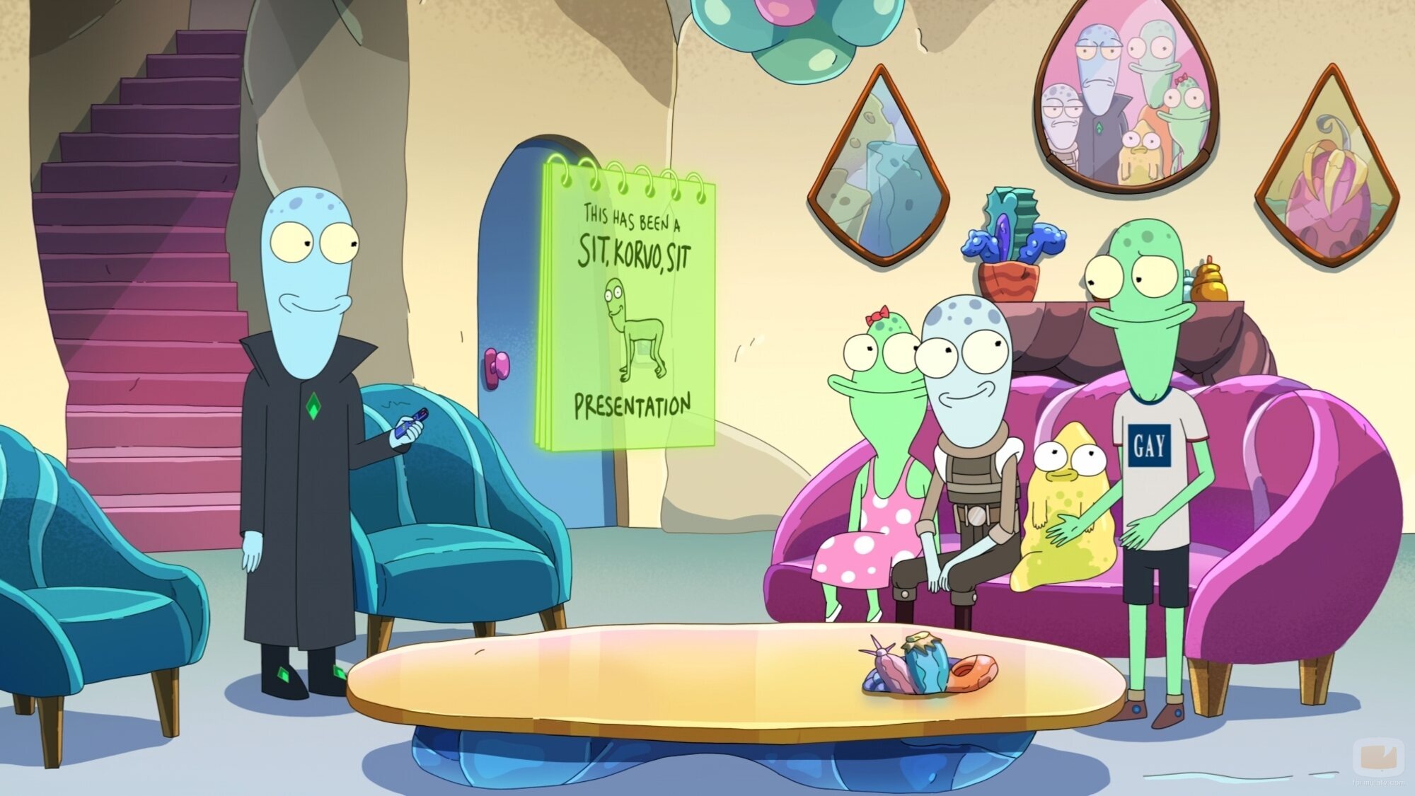 Imagen de 'Los cascos para cenar clervixianos' de 'Solar Opposites'