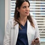 Natalie Morales en la temporada 21 y el capítulo 05 de 'Anatomía de Grey'