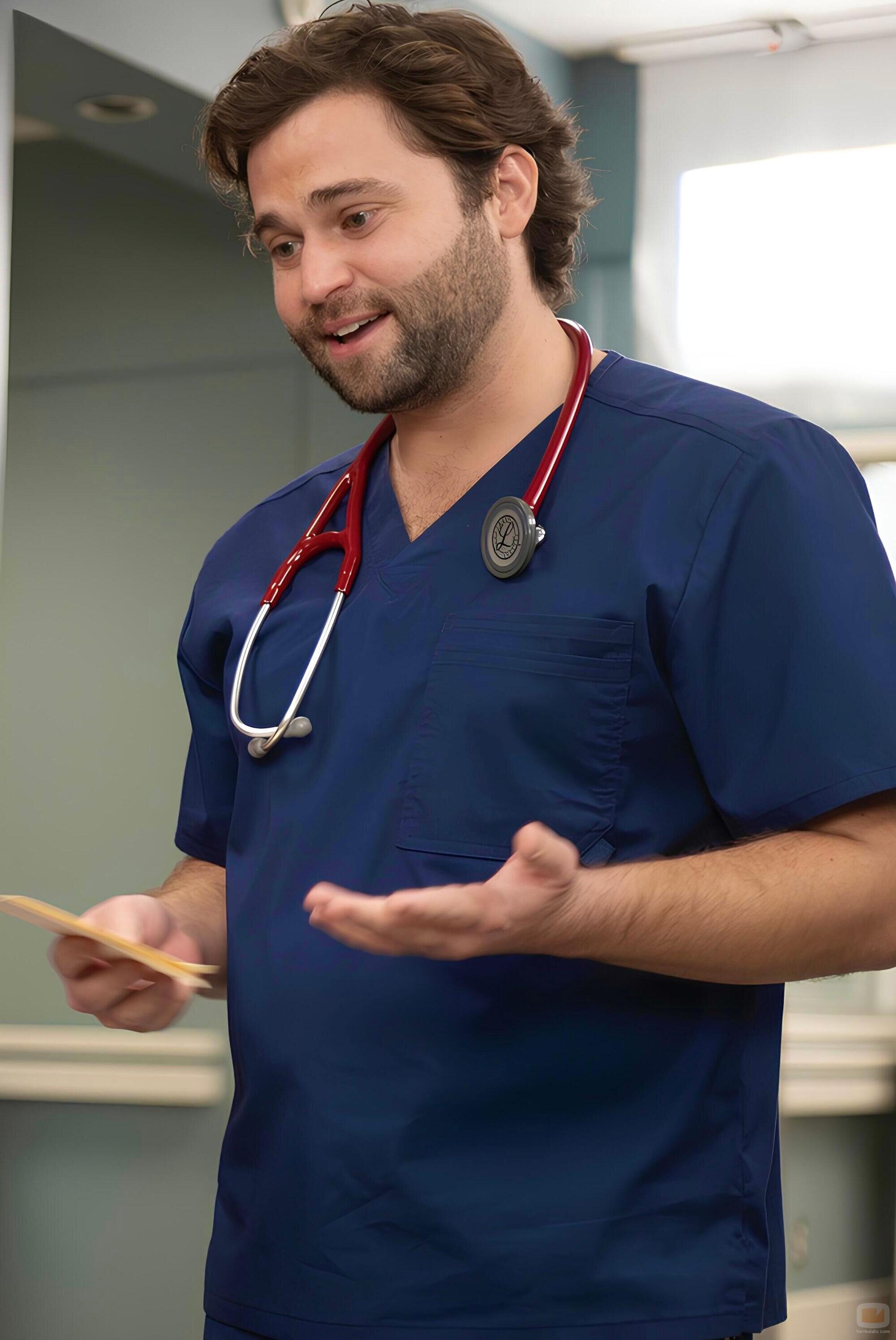 Jake Borelli en 21x06 'Meneo nocturno' de 'Anatomía de Grey'
