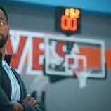 Jay Ellis en el 1x01 de 'Running Point'