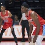 Uche Agada en el 1x08 de 'Running Point'