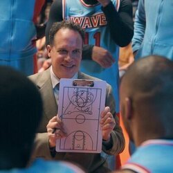 Diedrich Bader en 'La racha' de 'Running Point'