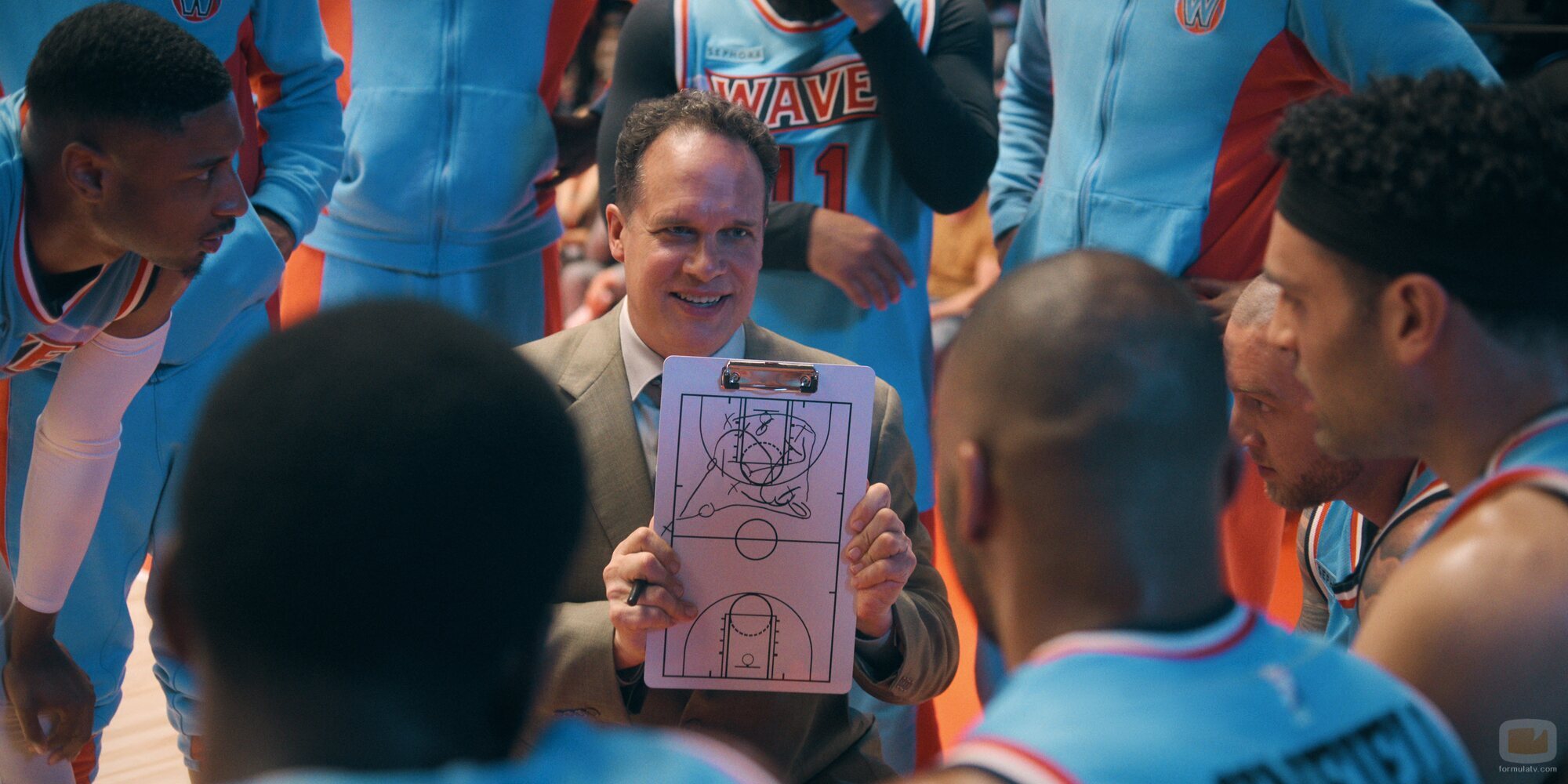 Diedrich Bader en 'La racha' de 'Running Point'