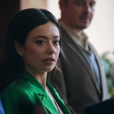 Anna Castillo en la temporada 1 y el capítulo 03 de 'Su Majestad'