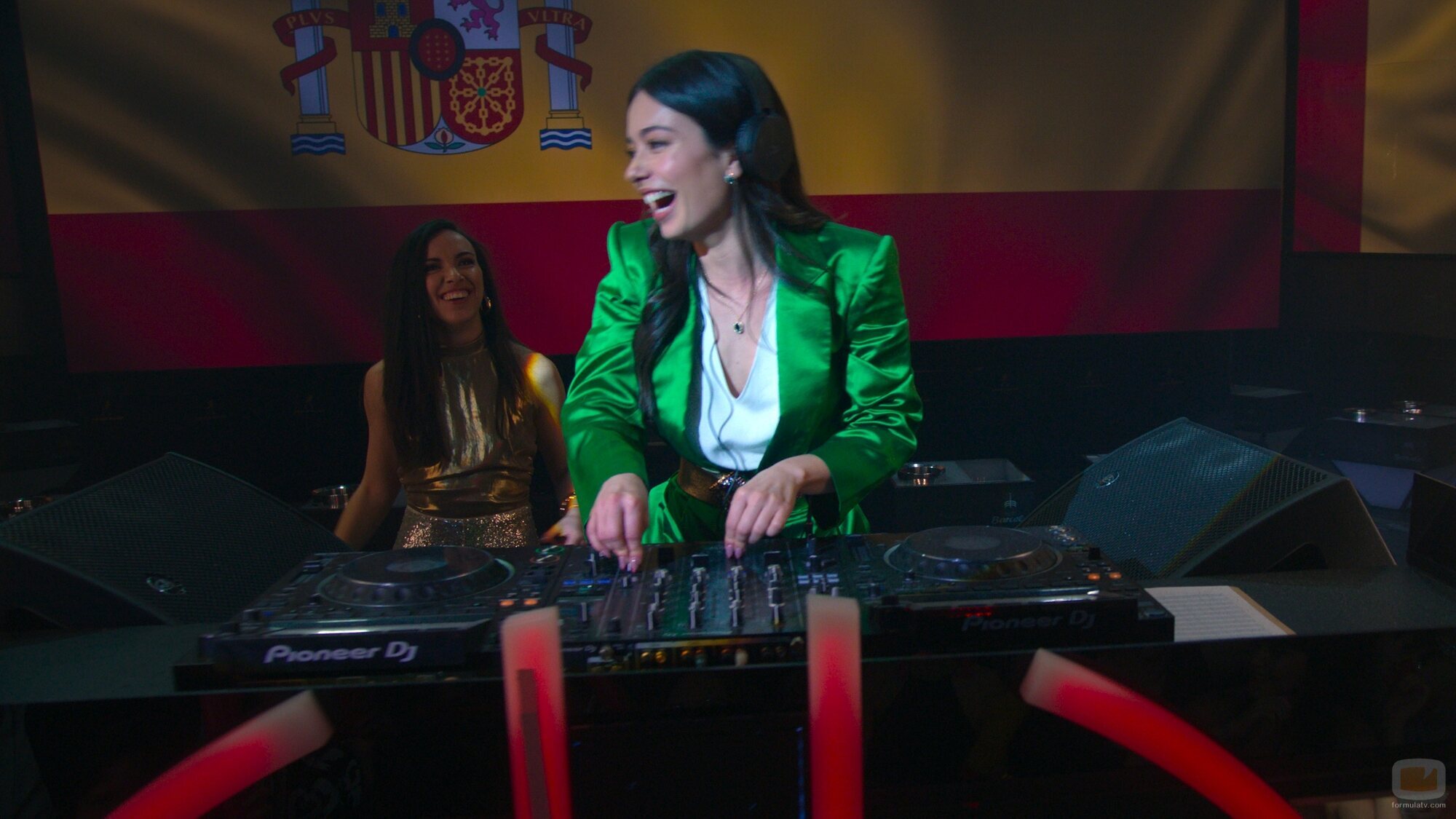 Anna Castillo en 1x03 'Guillotina' de 'Su Majestad'
