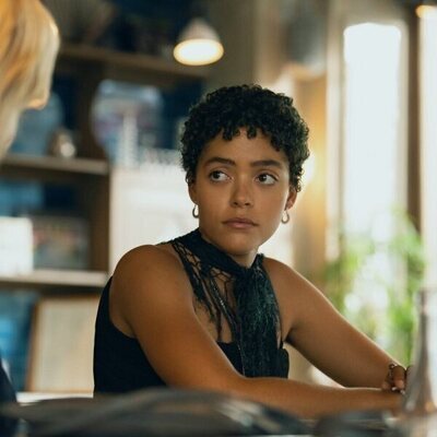 Quintessa Swindell en 1x05 'La Casa de la Sabiduría' de 'Prime Target'