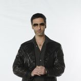 Ernesto Alterio posa con gafas de sol como Samuel