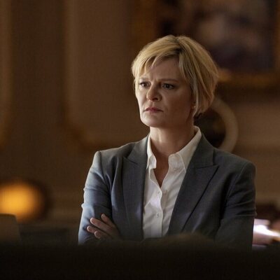 Martha Plimpton en el 1x08 de 'Prime Target'