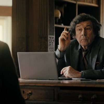 Stephen Rea en Capítulo 8 titulado 'La clave' de 'Prime Target'