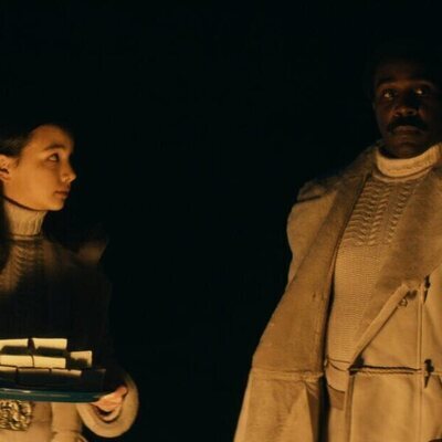 Britt Lower y Tramell Tillman en 'El abismo de Aflicción' de 'Severance'