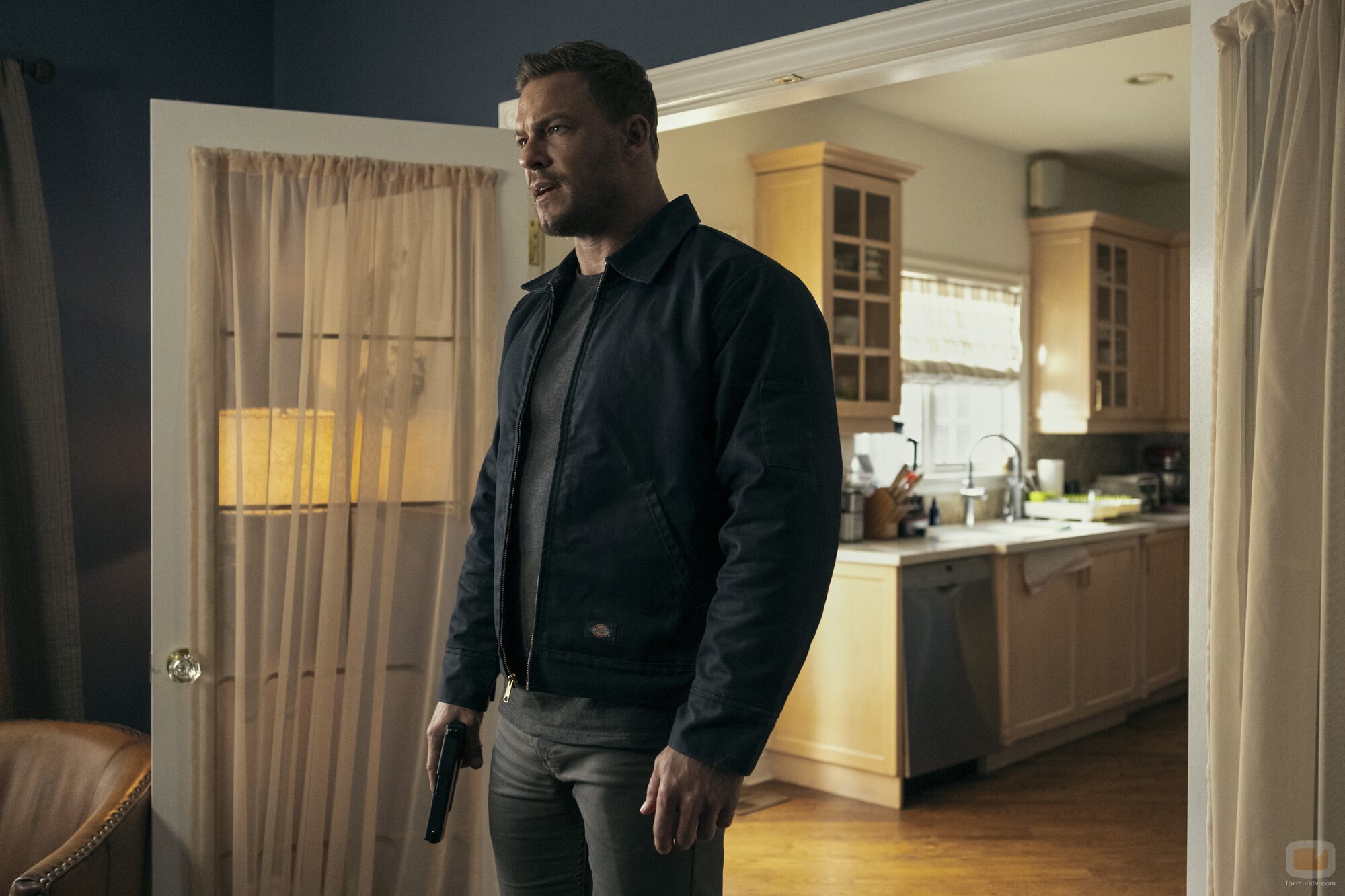 Alan Ritchson en 'Incursión' de 'Reacher'
