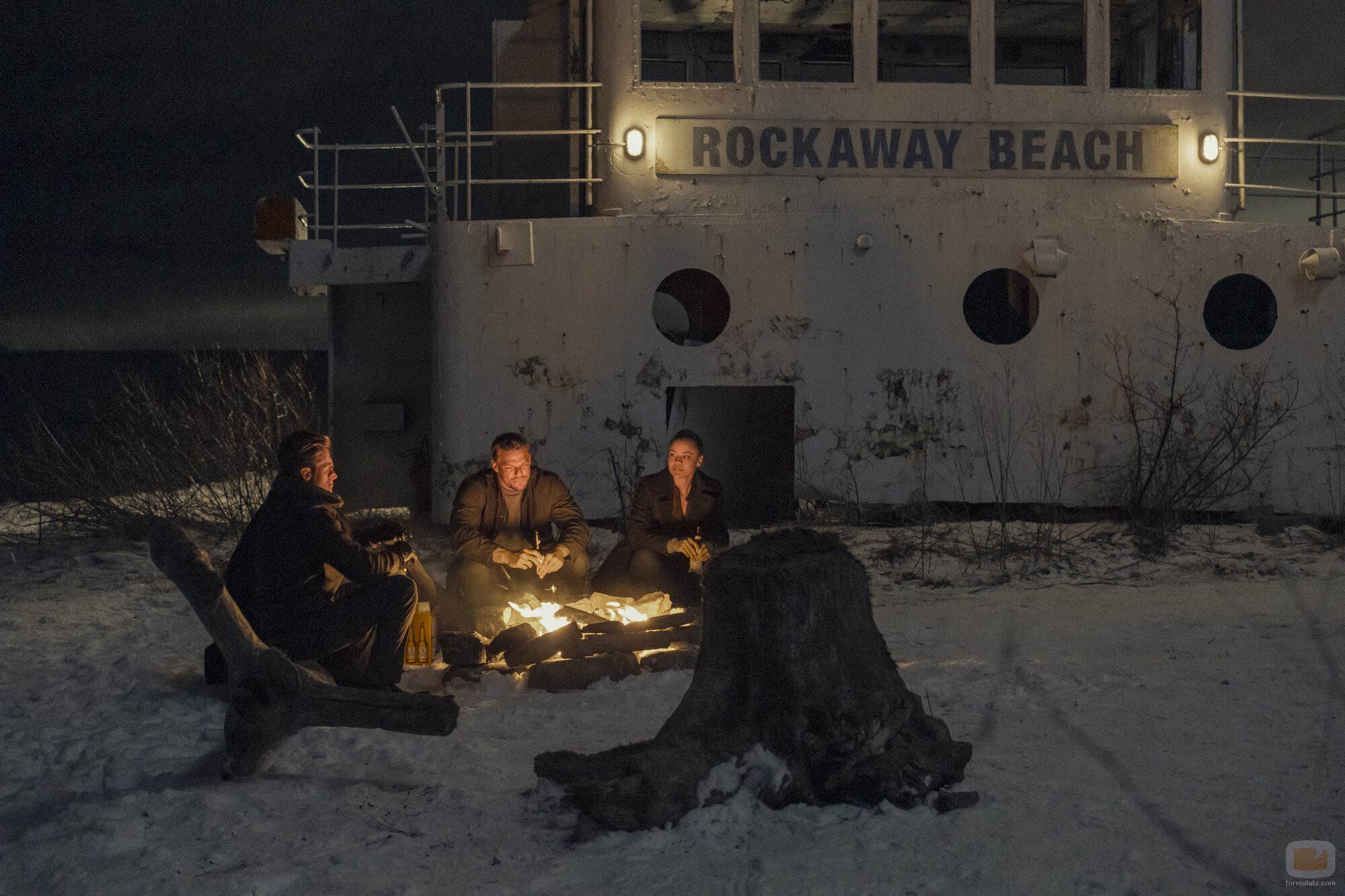 Still de 2x08 'Un tipo de altos vuelos' de 'Reacher'