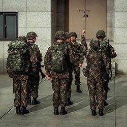 Still de 1x05 de 'Newtopia'