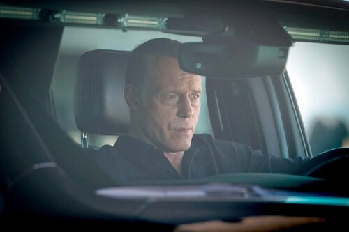 Jason Beghe en el 10x04 de 'Policías de Chicago'