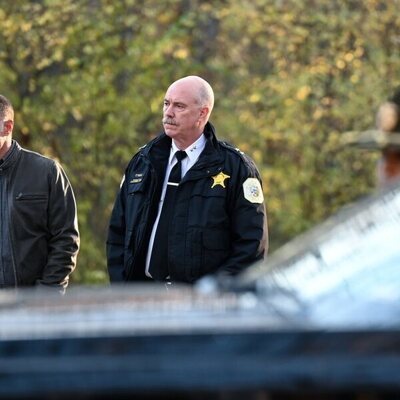 Michael Gaston y Jason Beghe en Capítulo 9 titulado 'Prueba de carga' de 'Chicago P.D.'