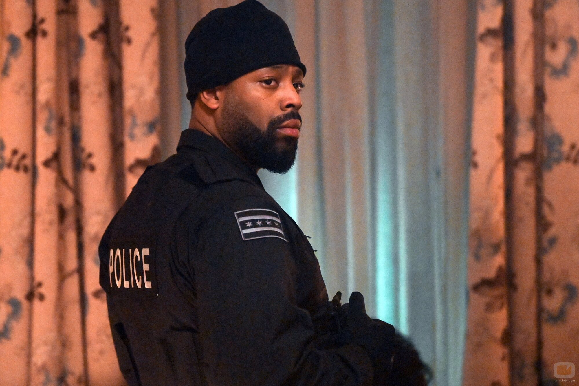 LaRoyce Hawkins en la temporada 10 y el capítulo 14 de 'Chicago P.D.'