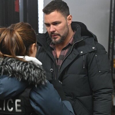 Patrick Flueger en el 10x17 de 'Policías de Chicago'
