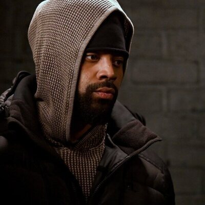 LaRoyce Hawkins en el 'Sólo se muere dos veces' de 'Policías de Chicago'
