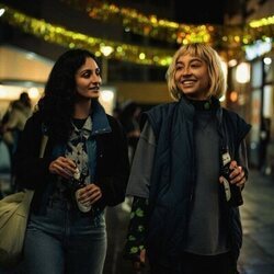 Samirah Breuer y Safak Sengül en el 1x03 de 'Krank: Berlín al límite'