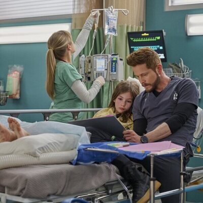 Matt Czuchry en 5x12 titulado 'Ahora me ves' de 'The Resident'