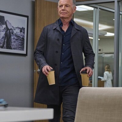 Bruce Greenwood en 5x12 titulado 'Ahora me ves' de 'The Resident'