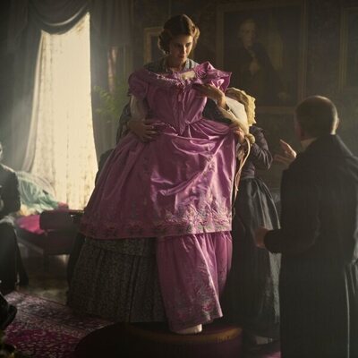 Benedetta Porcaroli y Paolo Calabresi en el 1x02 de 'The Leopard'