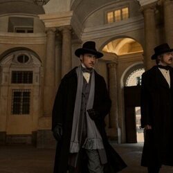 Saul Nanni y Kim Rossi Stuart en 1x05 titulado 'Episodio 5' de 'El Gatopardo'