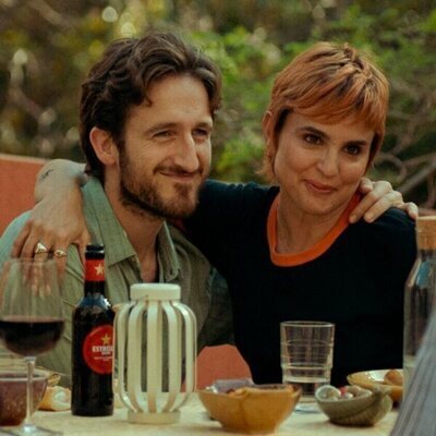Verónica Echegui y Joan Amargós en el 1x04 de 'A muerte'