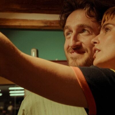 Verónica Echegui y Joan Amargós en la temporada 1 y el capítulo 04 de 'A muerte'