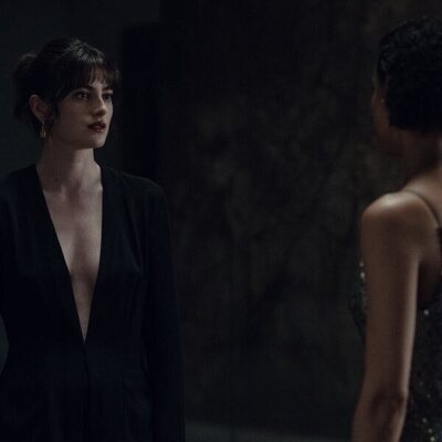 Millie Brady en el 2x01 de 'Apariencias'