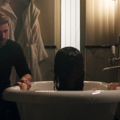 Oliver Jackson-Cohen en 2x01 'Dinero nuevo' de 'Apariencias'