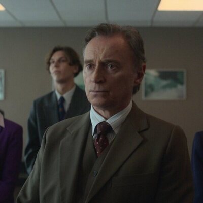Robert Carlyle en 1x01 'Episodio 1' de 'Ciudad tóxica'