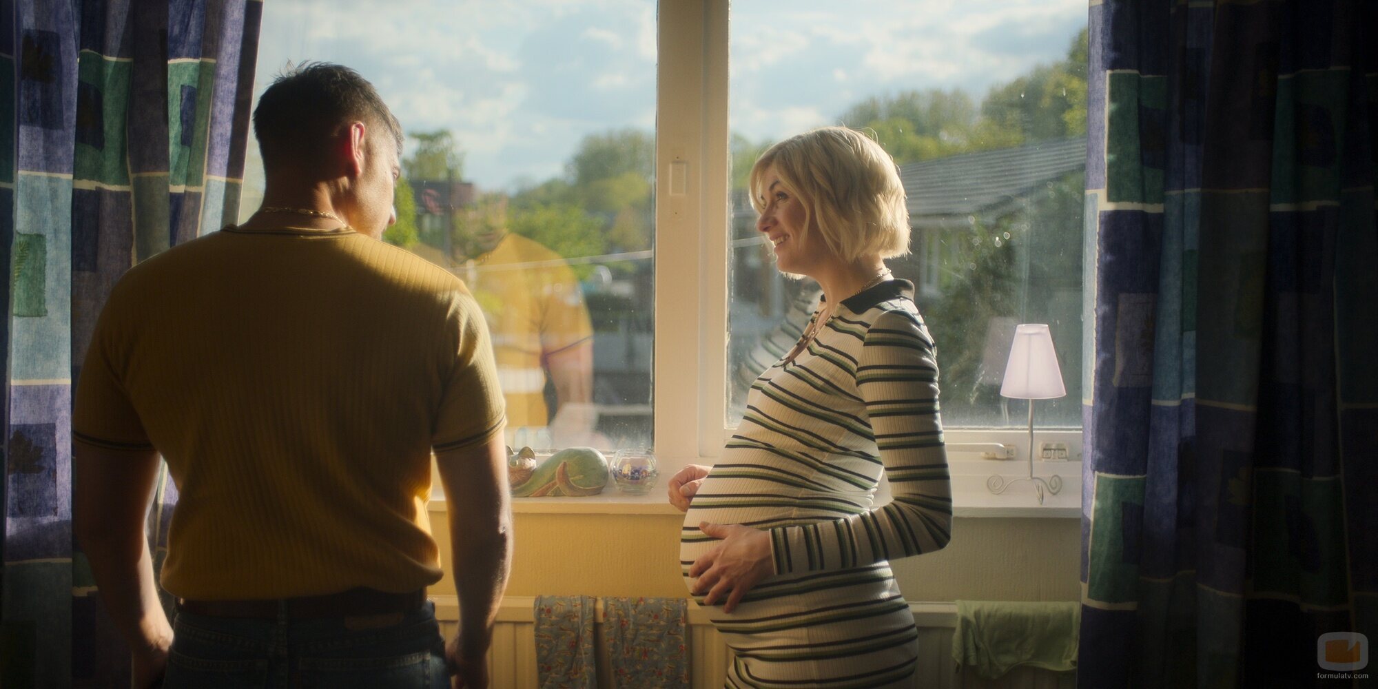 Jodie Whittaker en 1x01 titulado 'Episodio 1' de 'Ciudad tóxica'