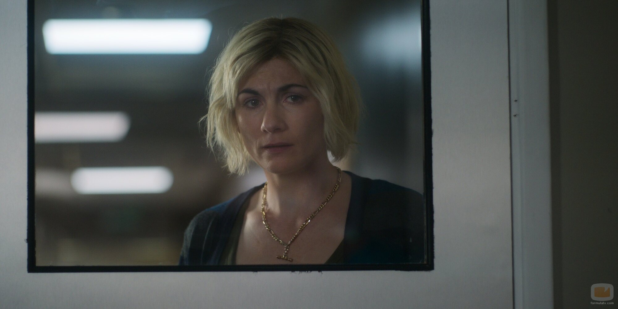 Jodie Whittaker en Capítulo 2 titulado 'Episodio 2' de 'Ciudad tóxica'