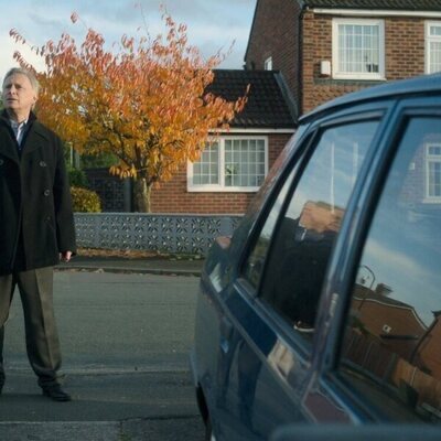 Robert Carlyle en 1x03 'Episodio 3' de 'Ciudad tóxica'