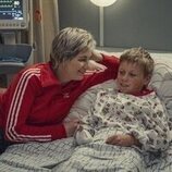 Jodie Whittaker en el 1x03 de 'Toxic Town'