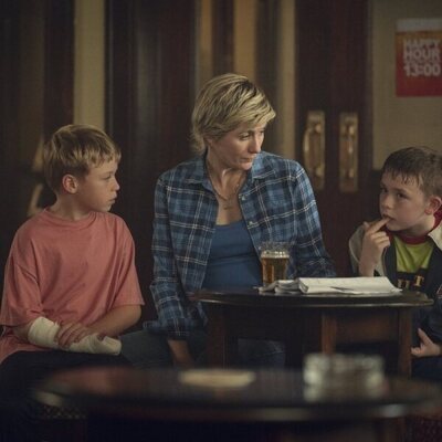Jodie Whittaker en 'Episodio 3' de 'Ciudad tóxica'