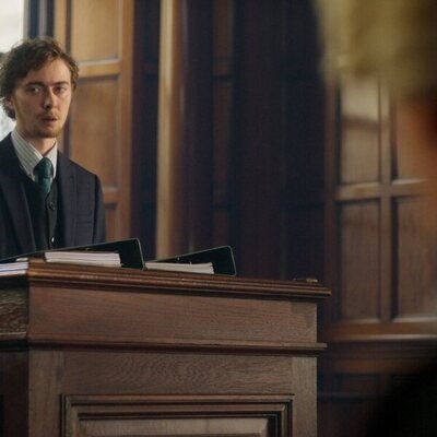 Stephen McMillan en Capítulo 4 titulado 'Episodio 4' de 'Ciudad tóxica'