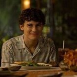 Sam Nivola en 3x03 'El significado de los sueños' de 'The White Lotus'