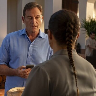 Jason Isaacs en 'Te escondes o buscas' de 'The White Lotus'